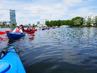 Unsere Seeäckerschule bei der Abschlussfahrt in Berlin im Sommer 2024.