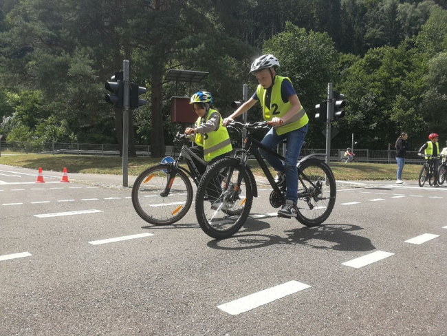 Schneckenrennen auf den Fahrrädern